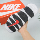 Chinelo Nike Air More Uptempo G5