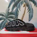 Chinelo Nike Air More Uptempo G5