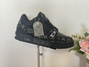 Louis Vuitton LV 2