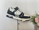 Louis Vuitton LV 2