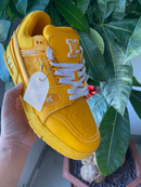 Louis Vuitton LV 2