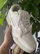 Louis Vuitton LV 2