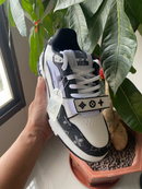 Louis Vuitton LV