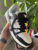 Louis Vuitton LV