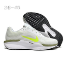 Nike Vomero 11