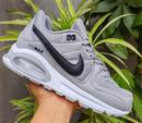 AIR MAX COMMAND